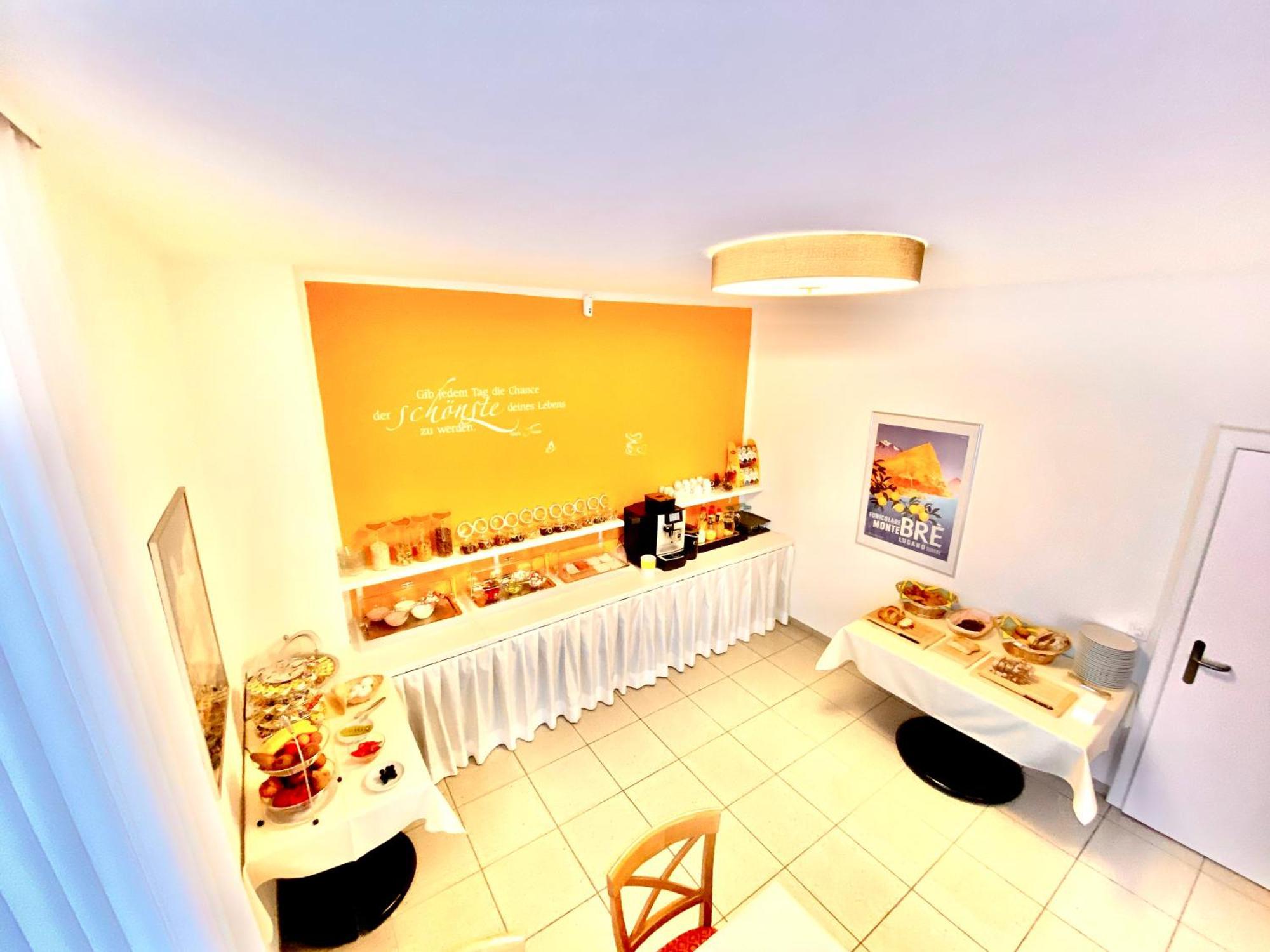 Hotel Garni Dei Fiori 아스꼬나 외부 사진
